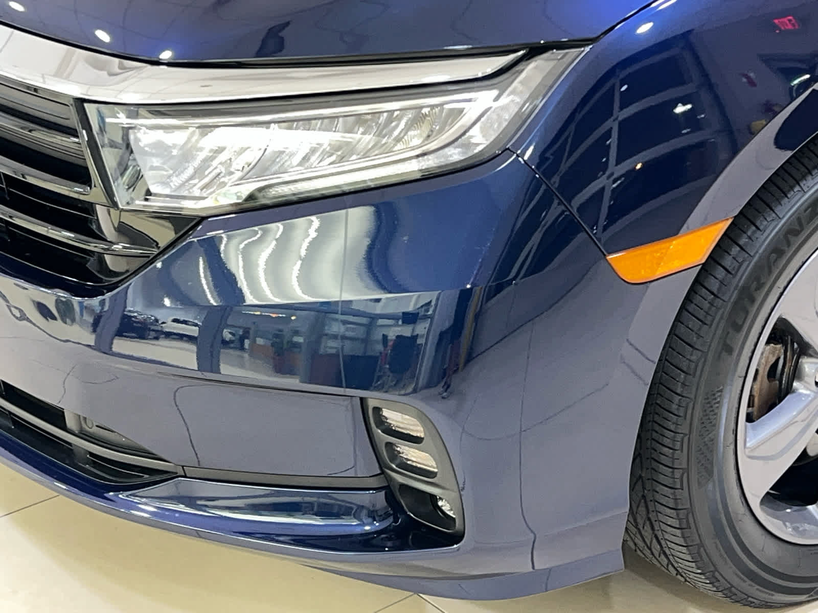 Used 2024 Honda Odyssey EX image 6