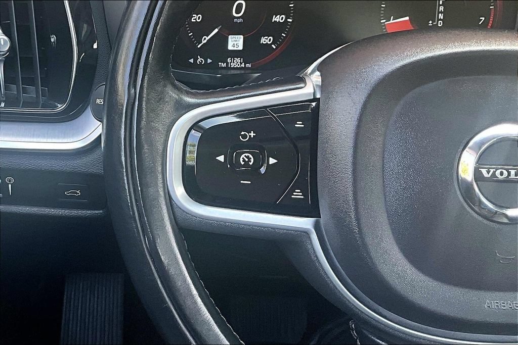 Used 2020 Volvo S60 T5 Momentum FWD image 20