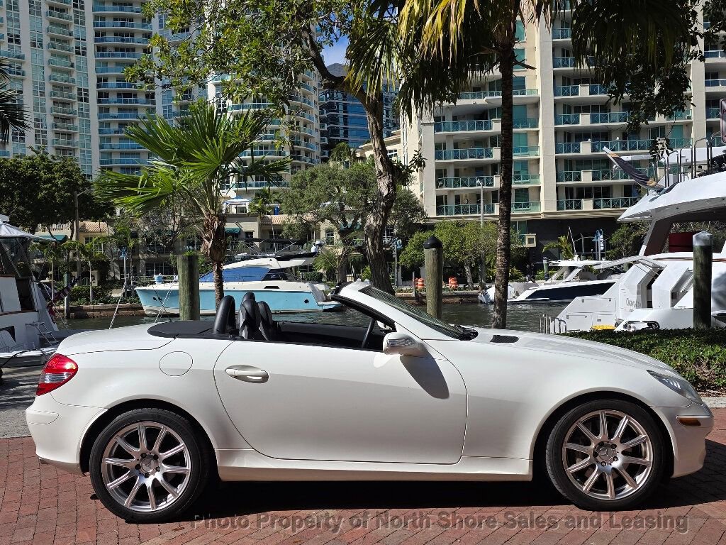 Used 2005 Mercedes-Benz SLK 350 Movie Star image 29