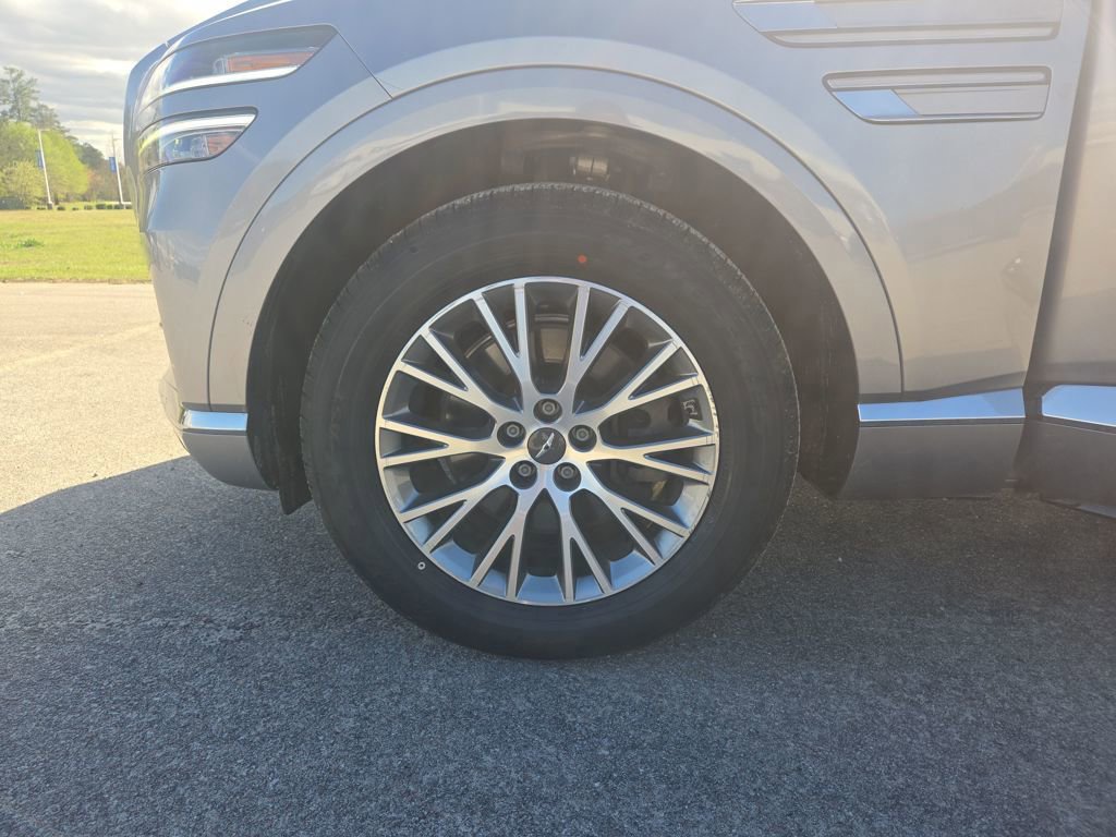 Used 2024 Genesis GV80 2.5T image 13