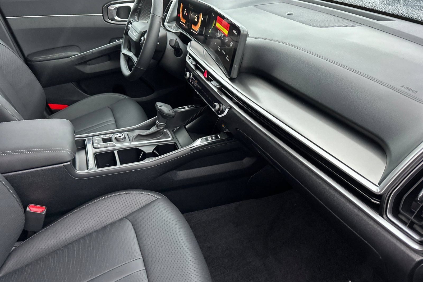 New 2026 Kia Sorento S FWD image 17