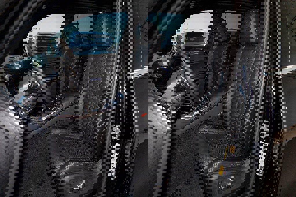 New 2026 BMW X5 xDrive50e image 33