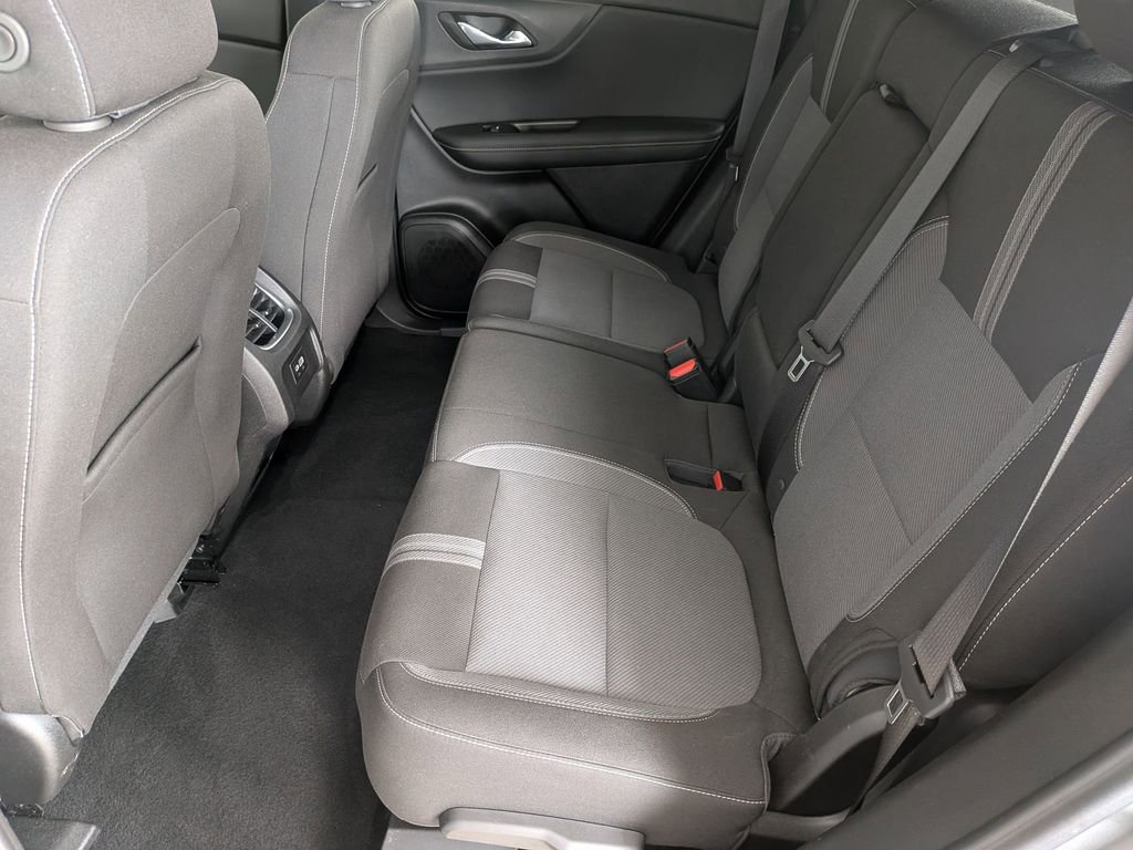 Used 2025 Chevrolet Blazer LT FWD image 21
