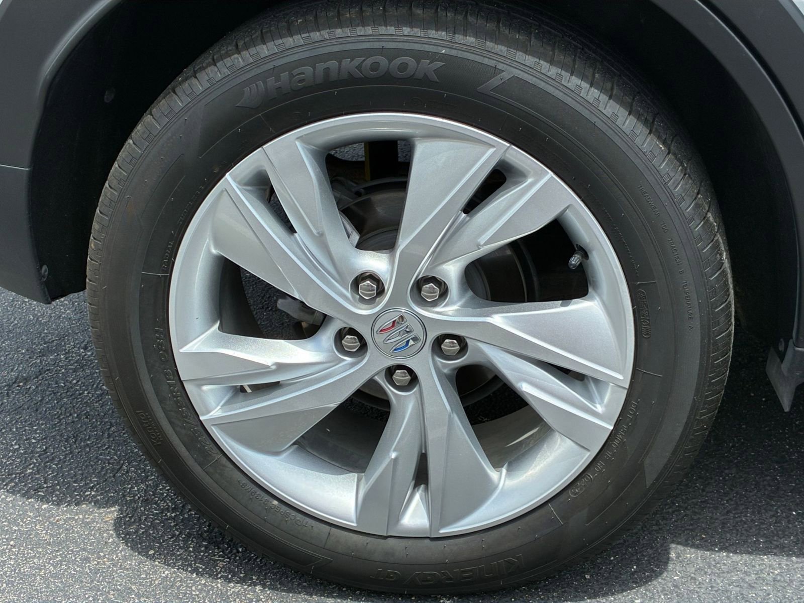 Used 2025 Buick Encore GX Preferred FWD image 29