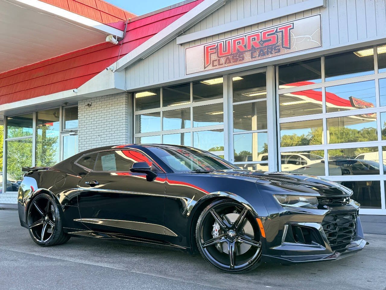 Used 2019 Chevrolet Camaro ZL1 RWD image 1
