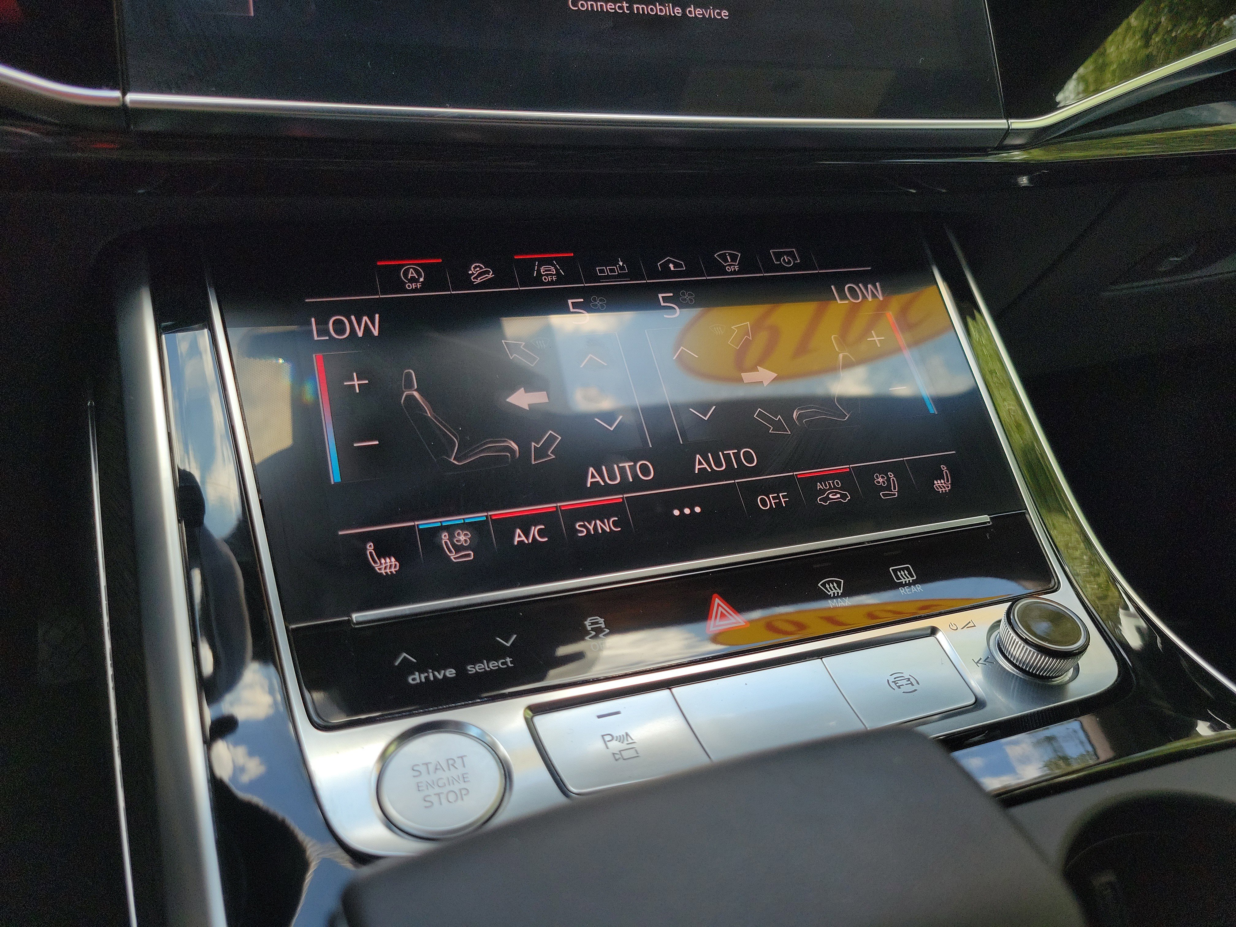 Used 2019 Audi Q8 Prestige w/ Luxury Package AWD/4WD image 25