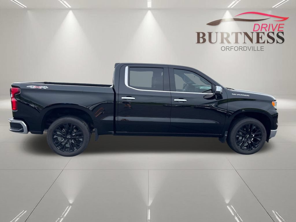 Certified 2025 Chevrolet Silverado 1500 LTZ w/ Technology Package AWD/4WD image 9