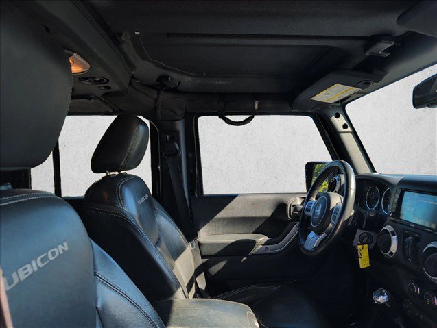 Used 2015 Jeep Wrangler Unlimited Rubicon AWD/4WD image 28