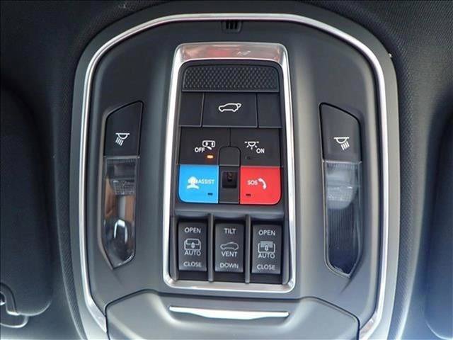 New 2026 Jeep Cherokee Overland w/ Trailer Tow Group AWD/4WD image 27