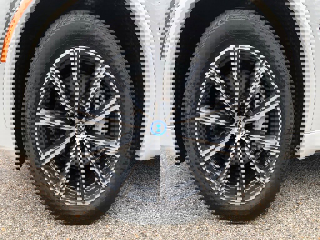 Used 2023 BMW X5 xDrive45e w/ Executive Package image 9