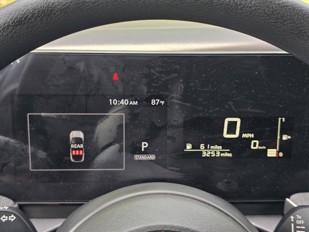 Used 2025 Nissan Kicks SV AWD/4WD image 17