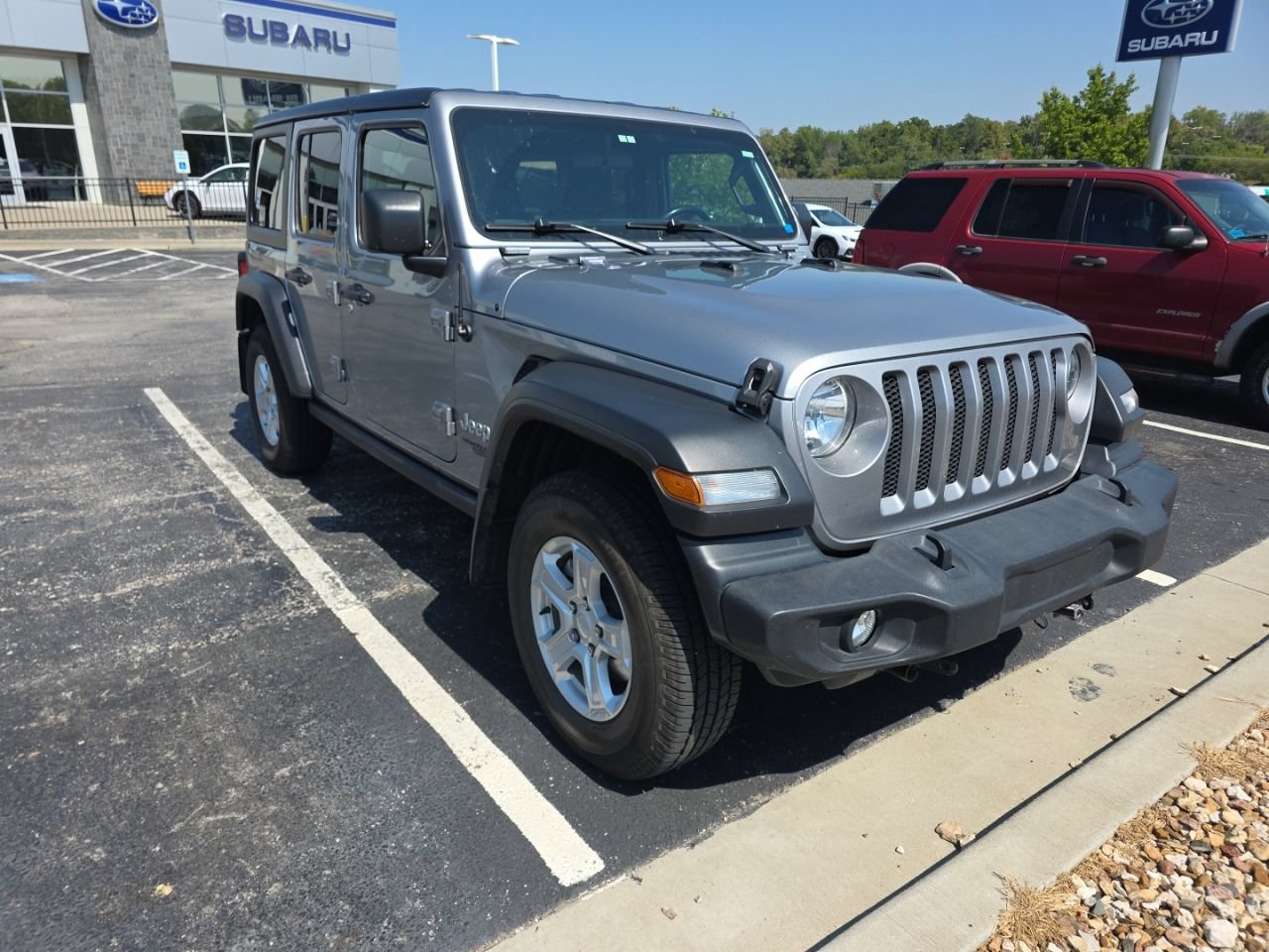 Used 2021 Jeep Wrangler Unlimited Sport AWD/4WD image 3