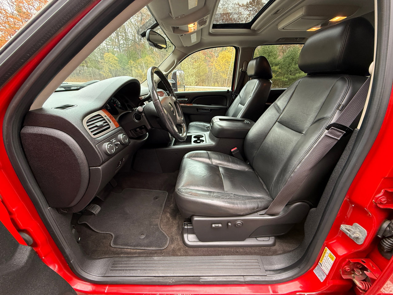 Used 2013 GMC Sierra 2500 SLT w/ Entertainment Package image 11