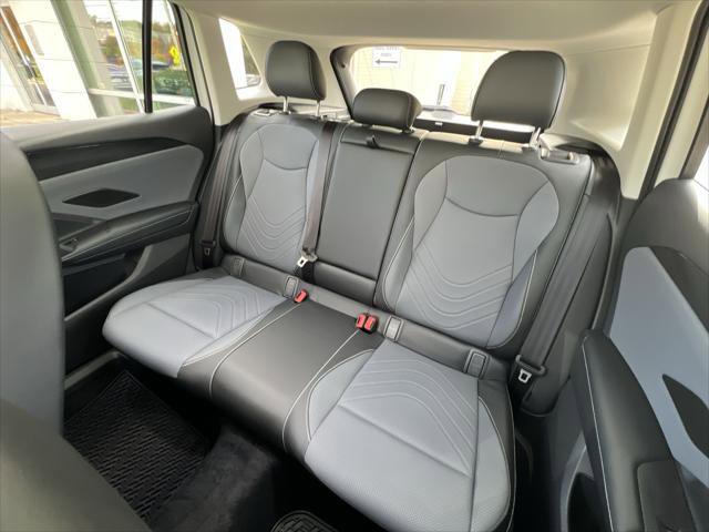 New 2026 Volkswagen Tiguan SE image 22