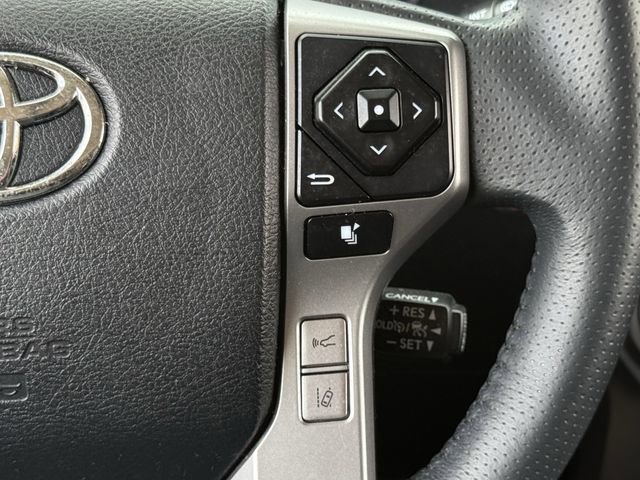 Used 2020 Toyota 4Runner SR5 Premium w/ Moonroof Package AWD/4WD image 11