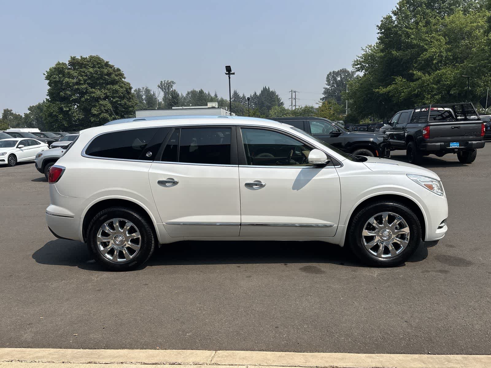 Used 2017 Buick Enclave Premium w/ Experience Buick Package AWD/4WD image 6
