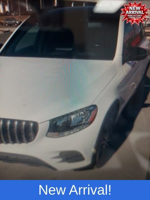 Used 2019 Mercedes-Benz GLC 300 4MATIC image 11