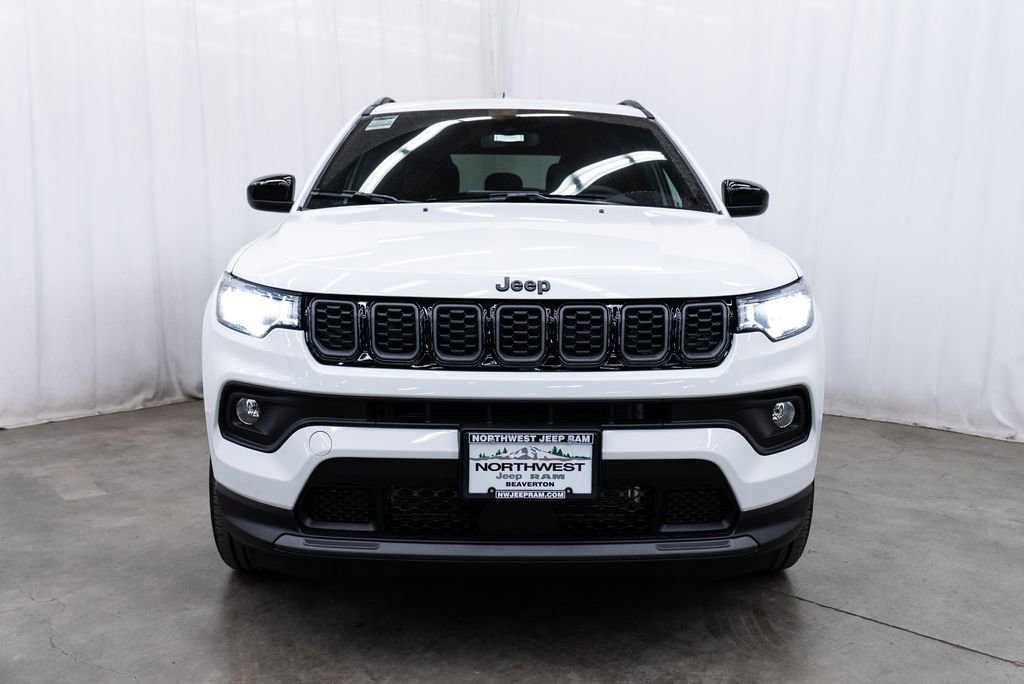New 2026 Jeep Compass Latitude image 2