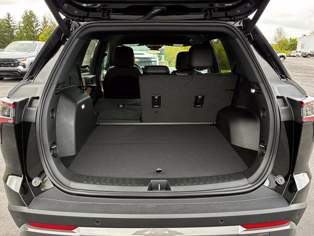 New 2027 Chevrolet Equinox ACTIV w/ Safety and Technology Package AWD/4WD image 37