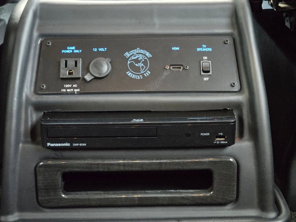 Used 2024 Mercedes-Benz Sprinter 2500 image 6