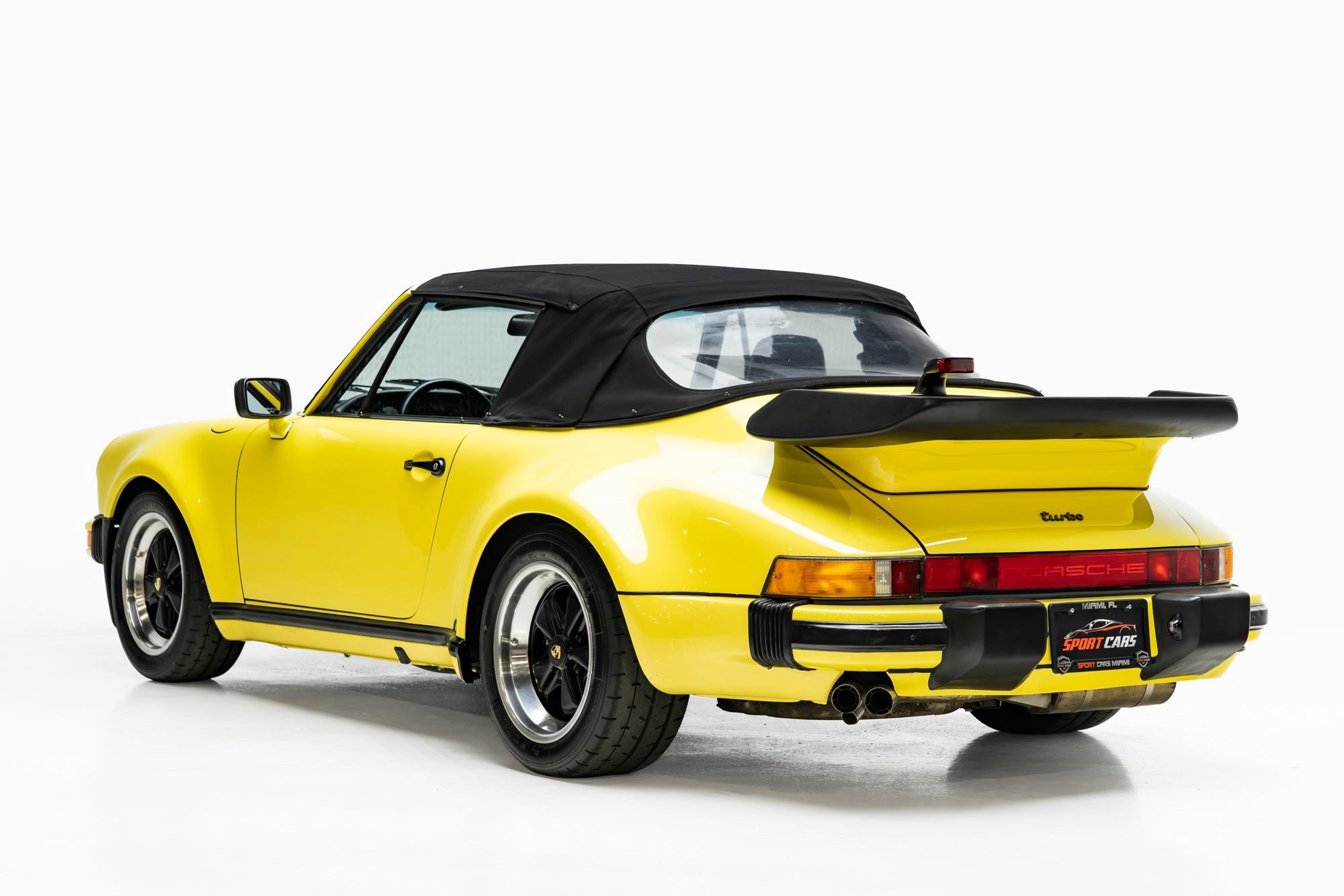 Used 1988 Porsche 911 Carrera RWD image 10