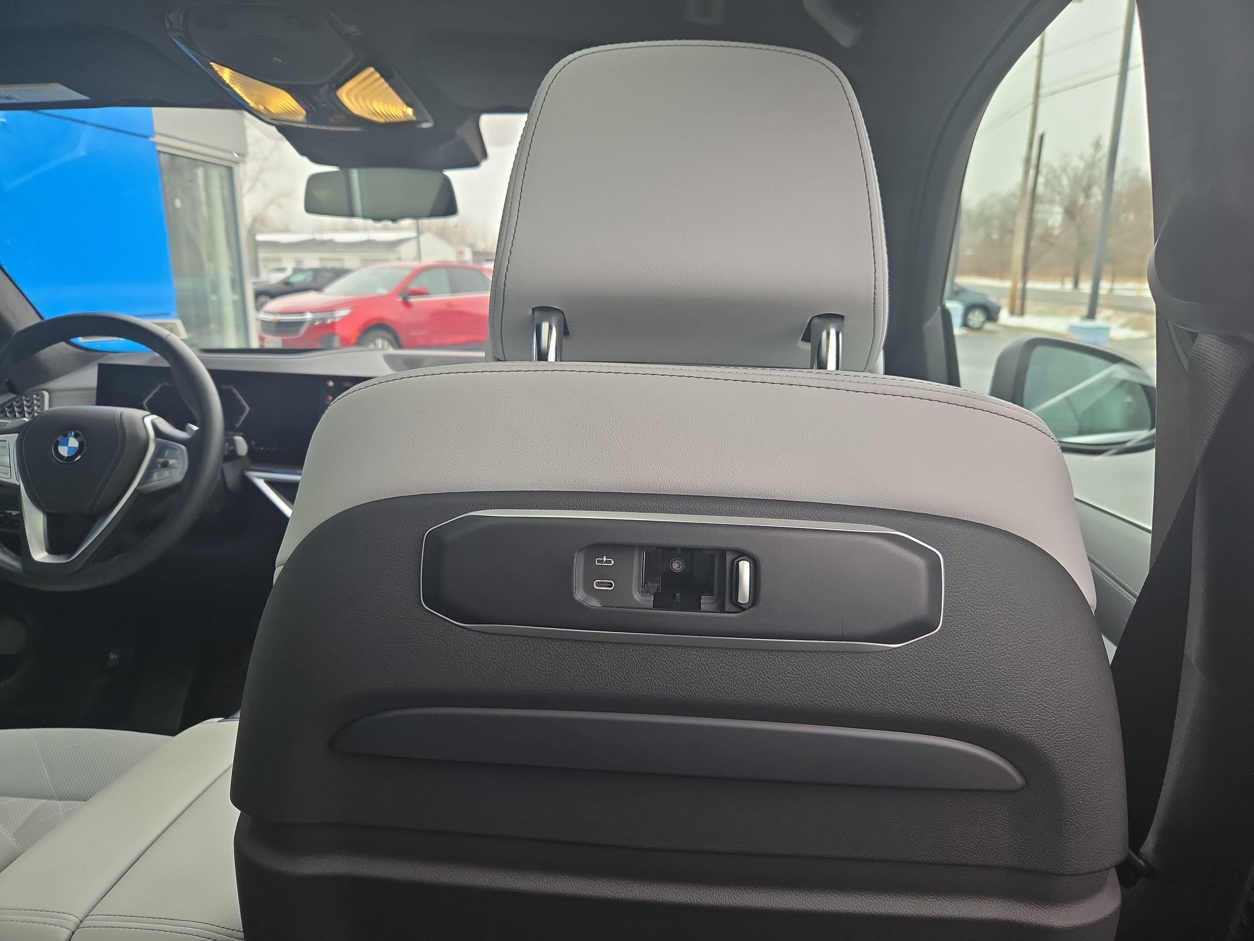 Used 2023 BMW X7 xDrive40i image 28