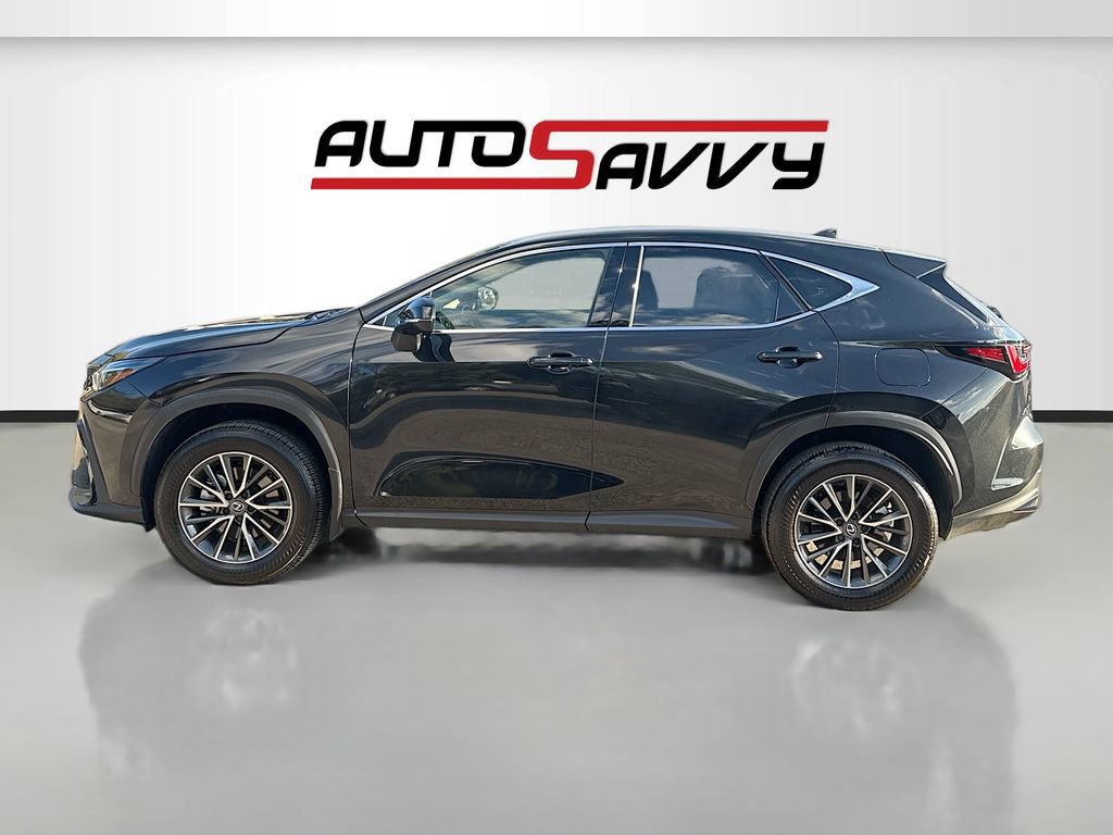 Used 2025 Lexus NX 250 FWD w/ Premium Package image 4
