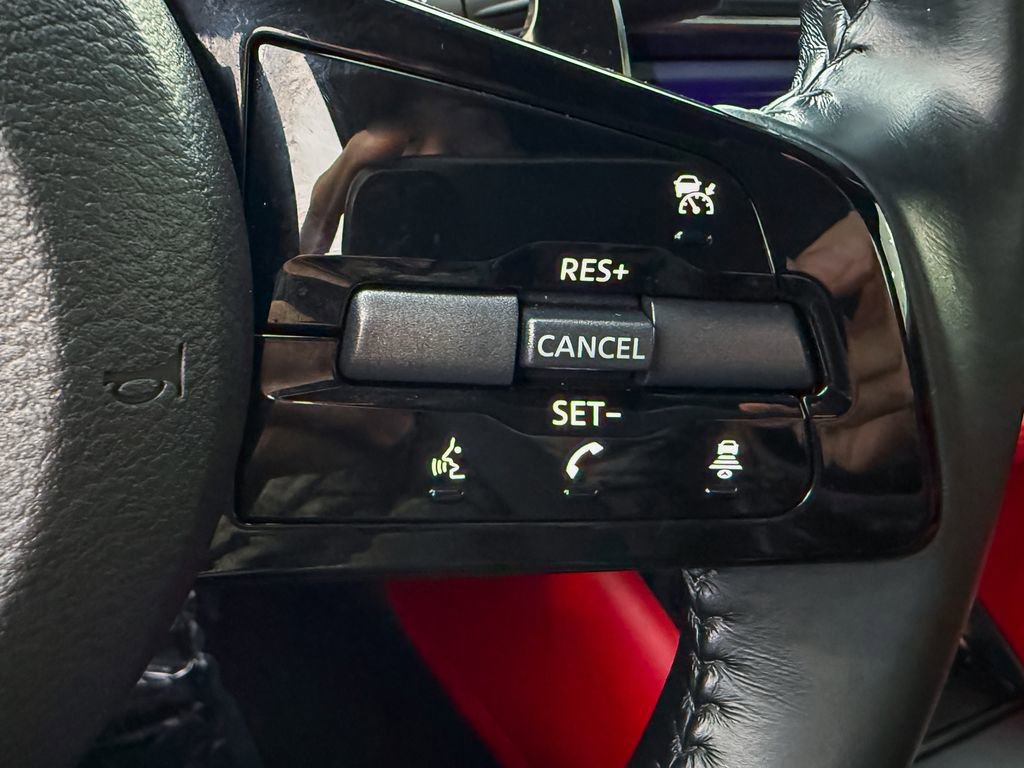 Certified 2024 Nissan Z Performance w/ Floor Mat Package image 37