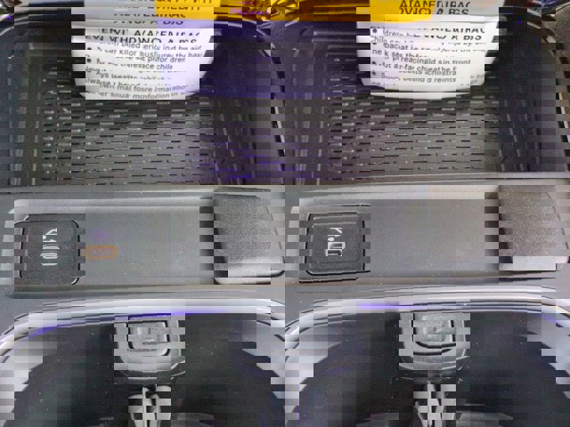 Used 2025 Mercedes-Benz GLB 250 image 21