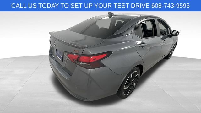 Used 2025 Nissan Versa SR image 3