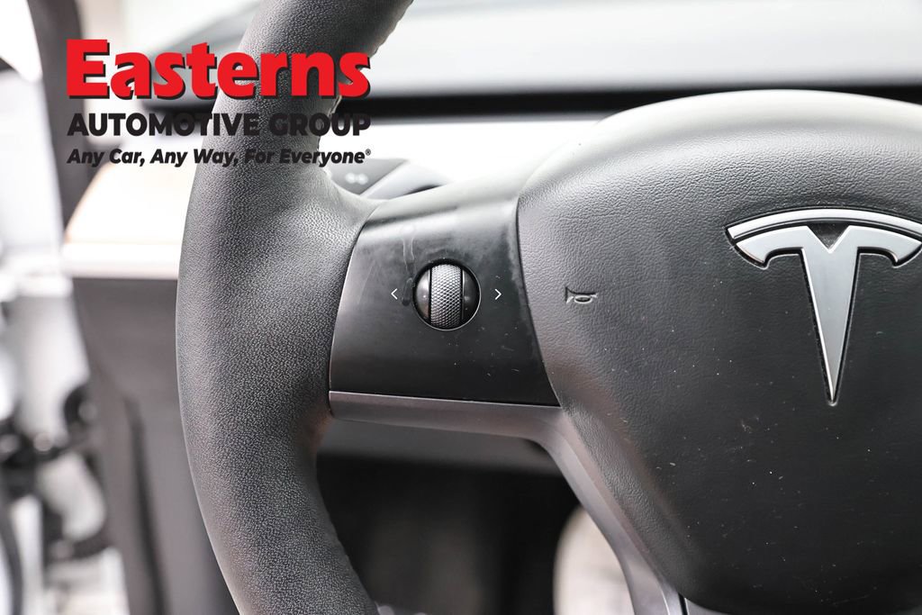 Used 2023 Tesla Model 3 Standard Range RWD image 15