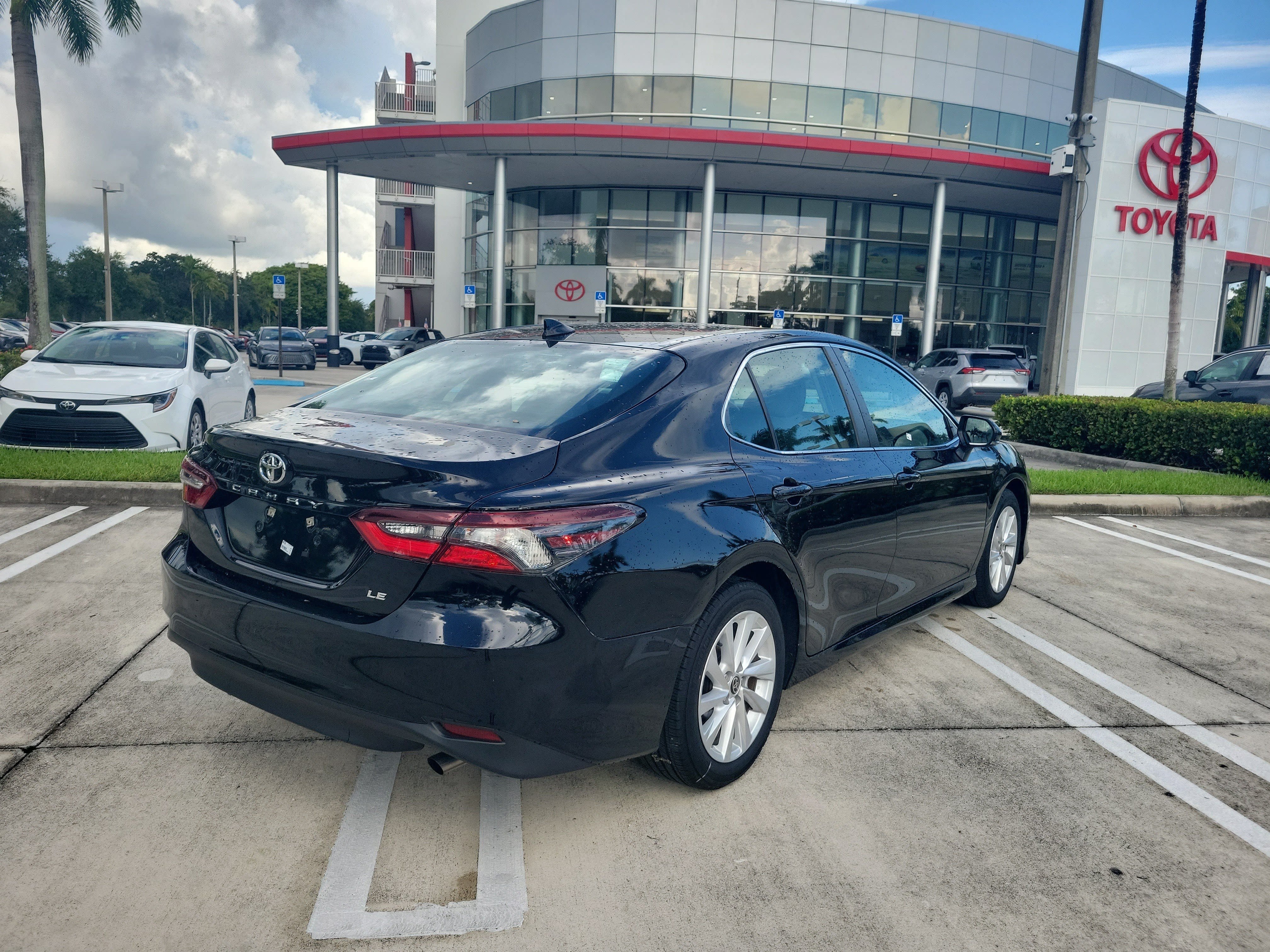 Certified 2024 Toyota Camry LE w/ Convenience Package FWD image 7