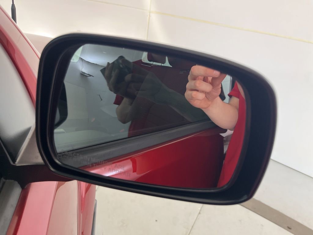 Used 2018 Nissan Frontier SV image 40