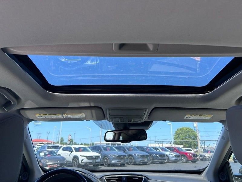 Used 2017 Honda CR-V Touring image 11