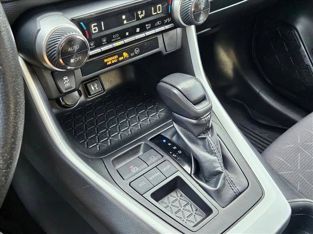 Used 2019 Toyota RAV4 XLE image 12