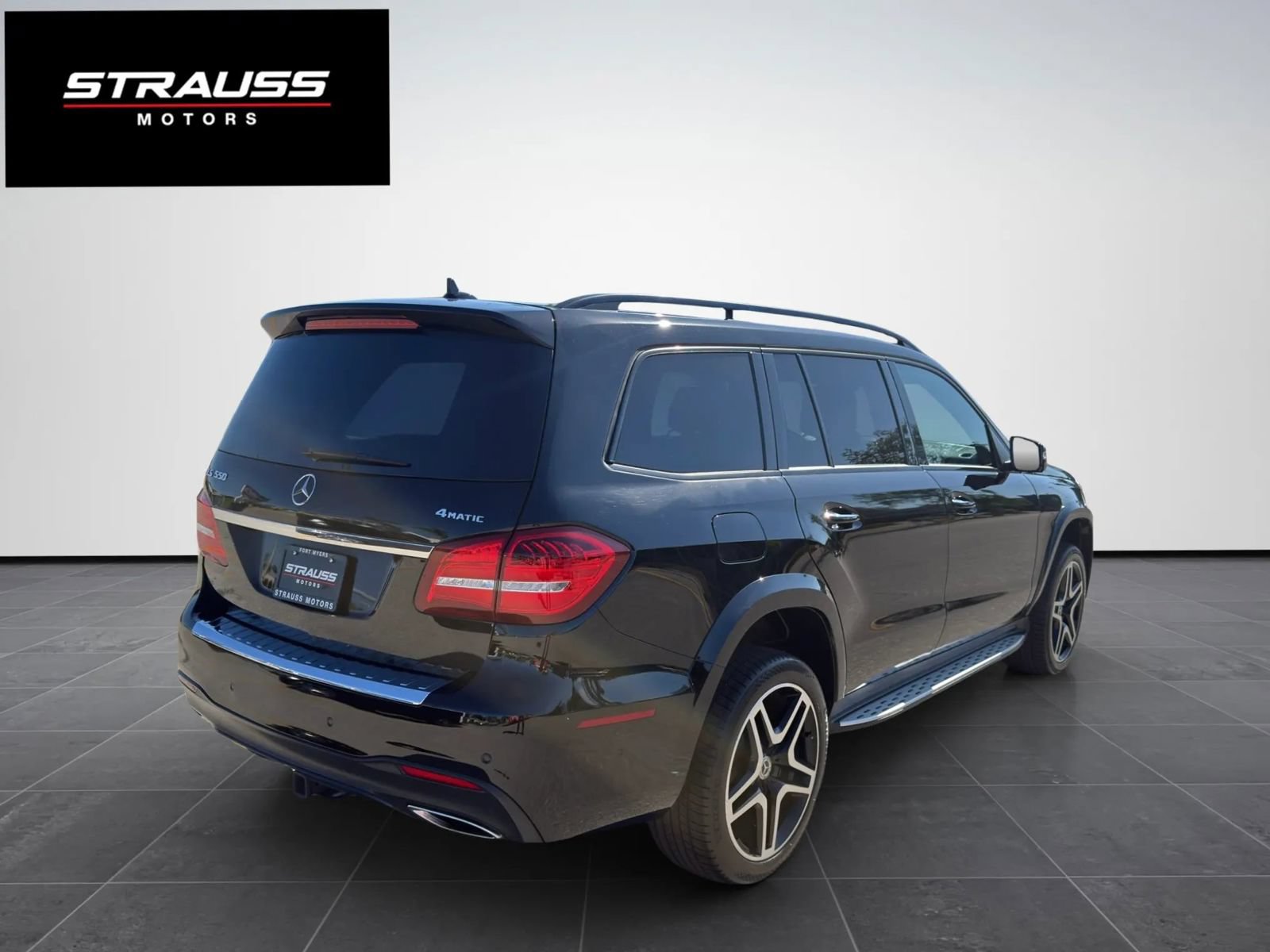 Used 2017 Mercedes-Benz GLS 550 4MATIC w/ Driver Assistance Package image 10