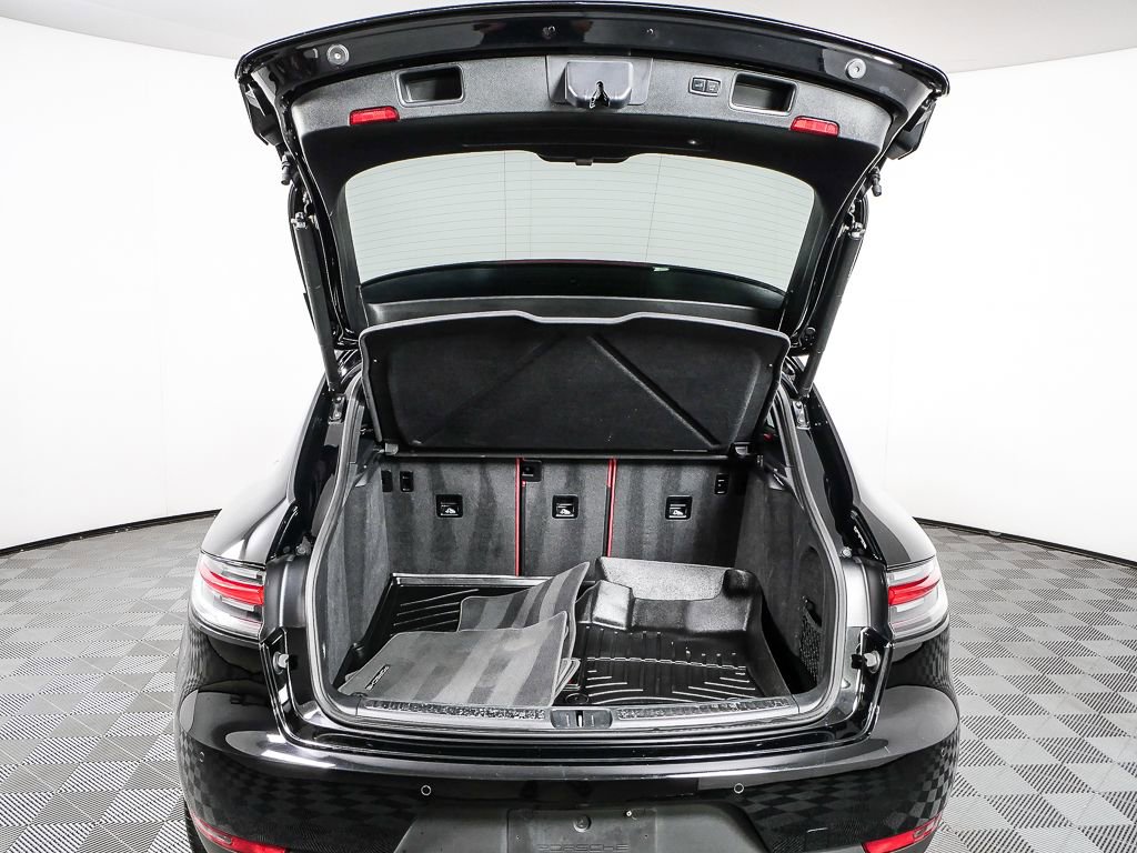 Certified 2021 Porsche Macan S image 33