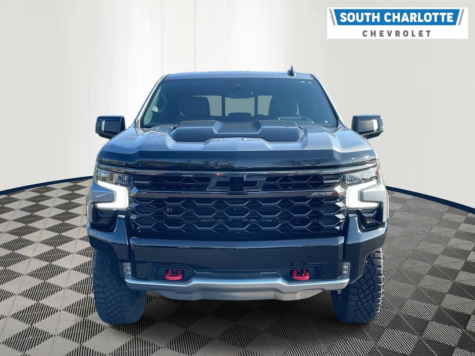 Used 2024 Chevrolet Silverado 1500 ZR2 w/ Technology Package image 2