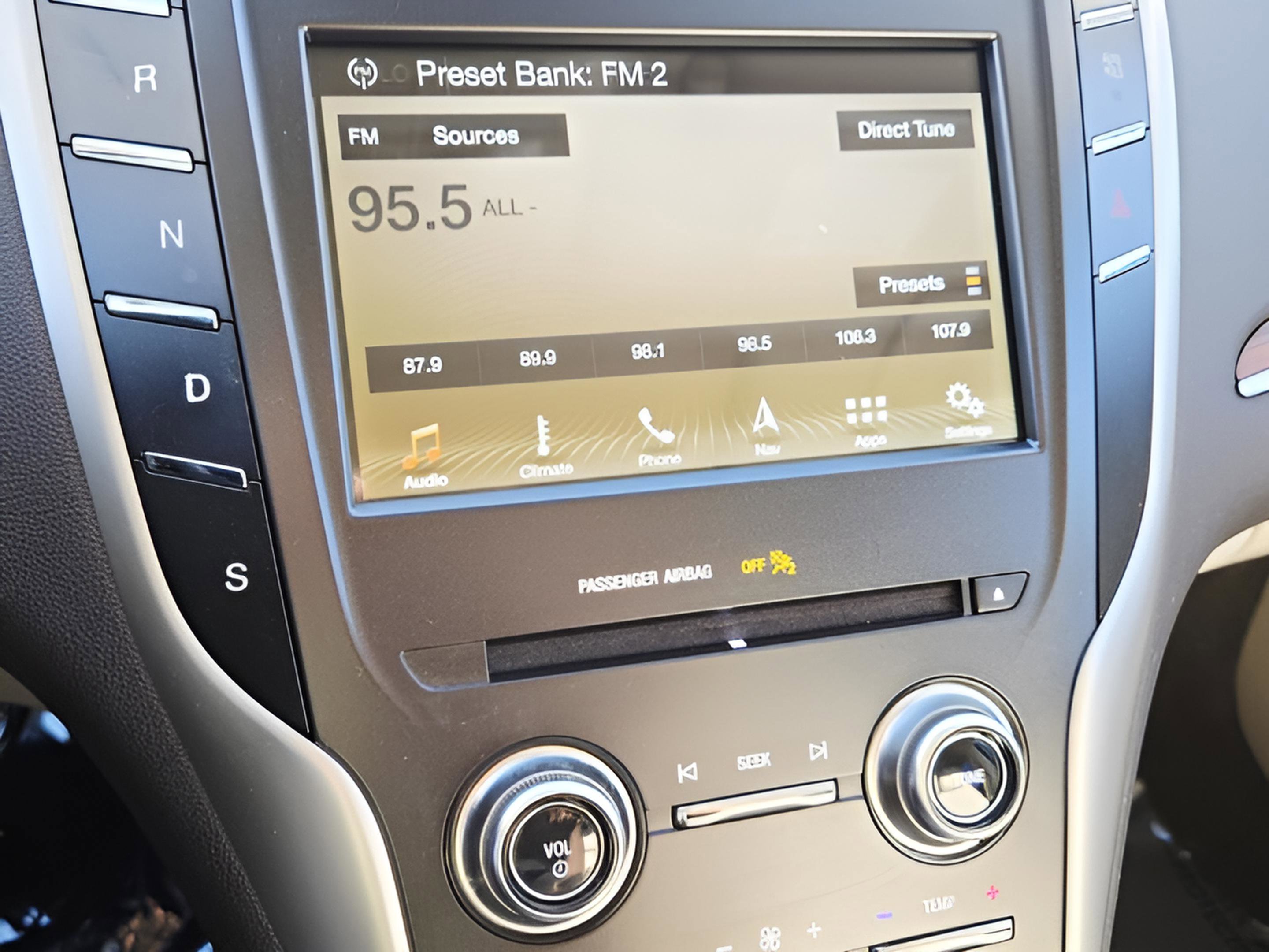 Used 2019 Lincoln MKC Select w/ Select Plus Package image 23