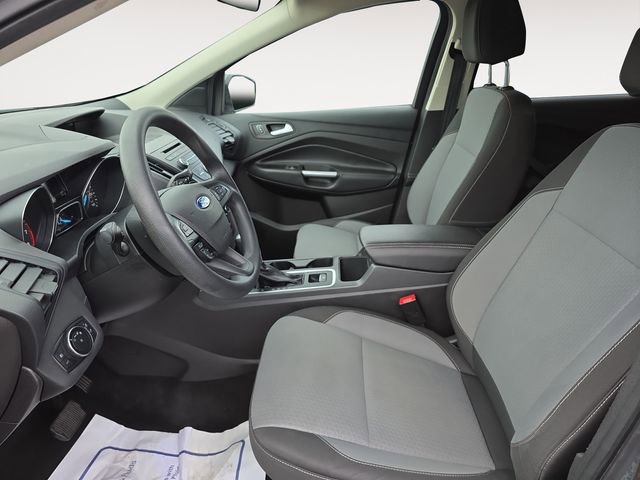 Used 2017 Ford Escape SE image 9