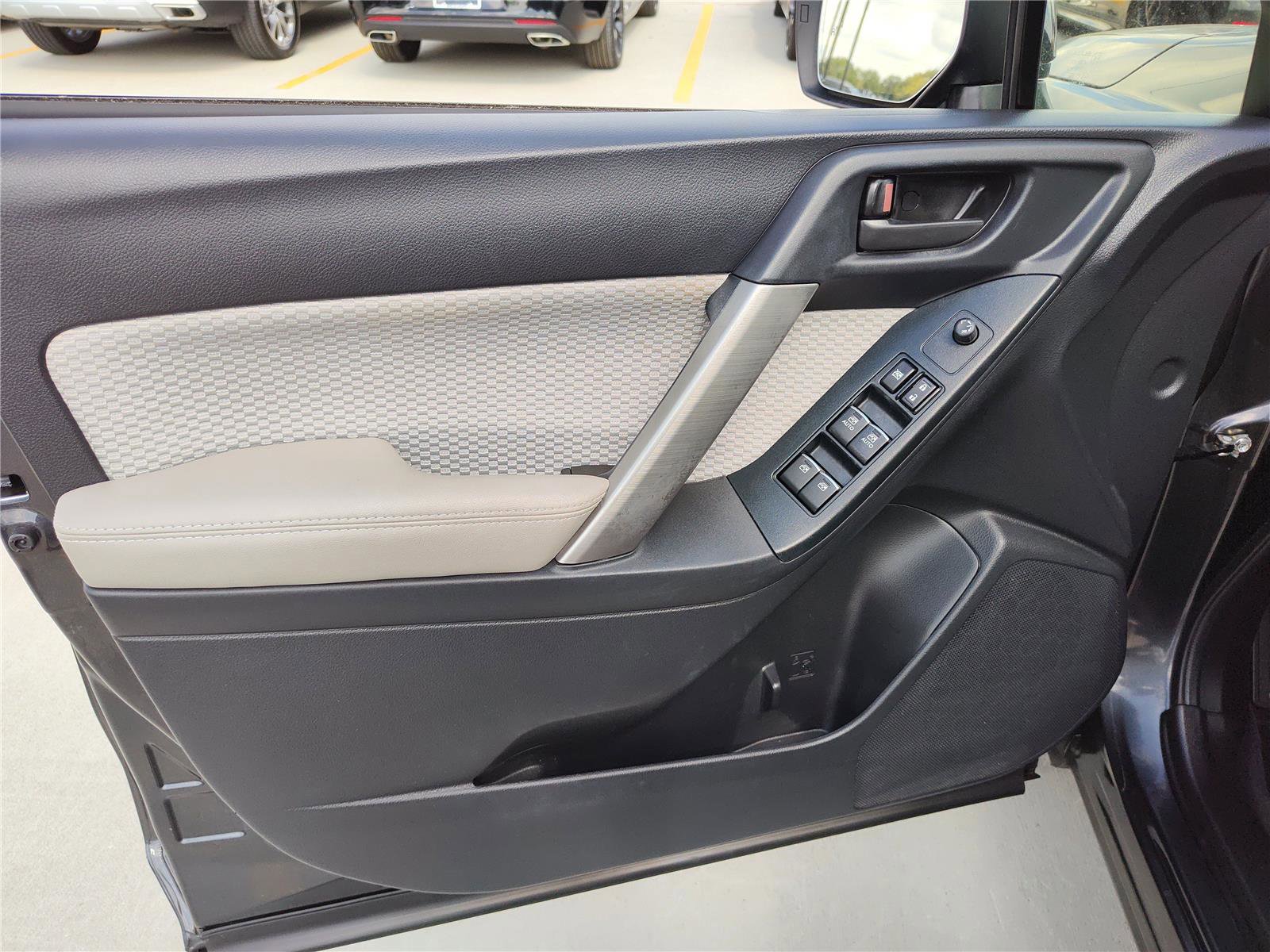 Used 2018 Subaru Forester 2.5i Premium image 14