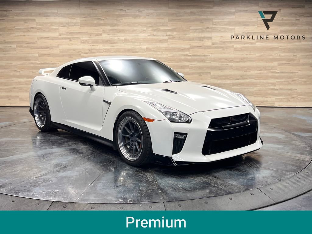 Used 2020 Nissan GT-R Premium w/ Premium Interior Package AWD/4WD image 1