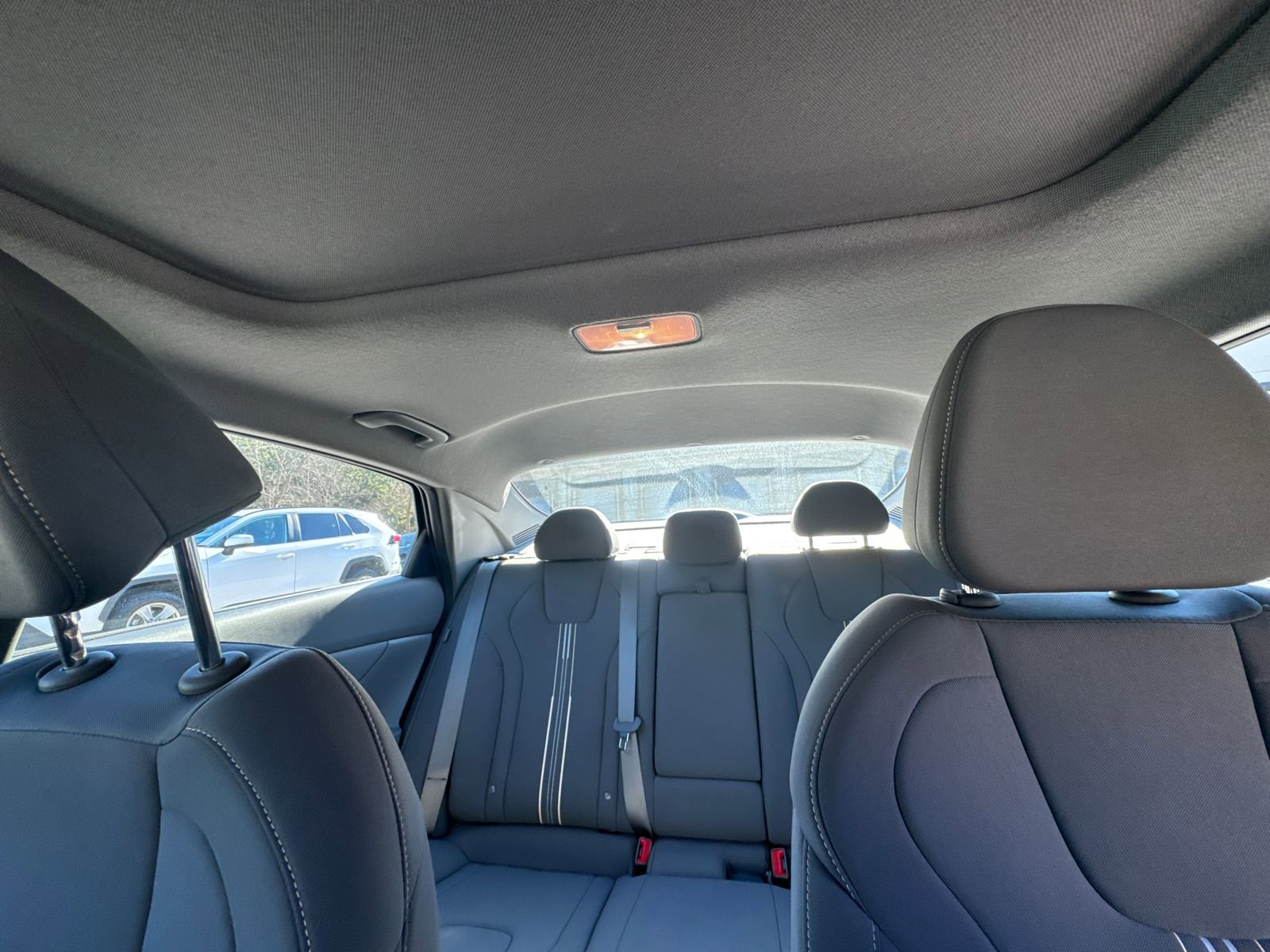 Certified 2025 Hyundai Elantra SEL image 31