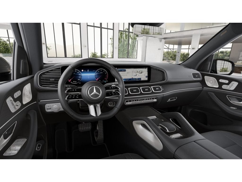 Certified 2025 Mercedes-Benz GLS 450 4MATIC image 3