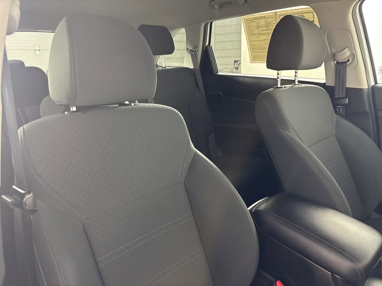 Used 2020 Kia Sorento LX image 28