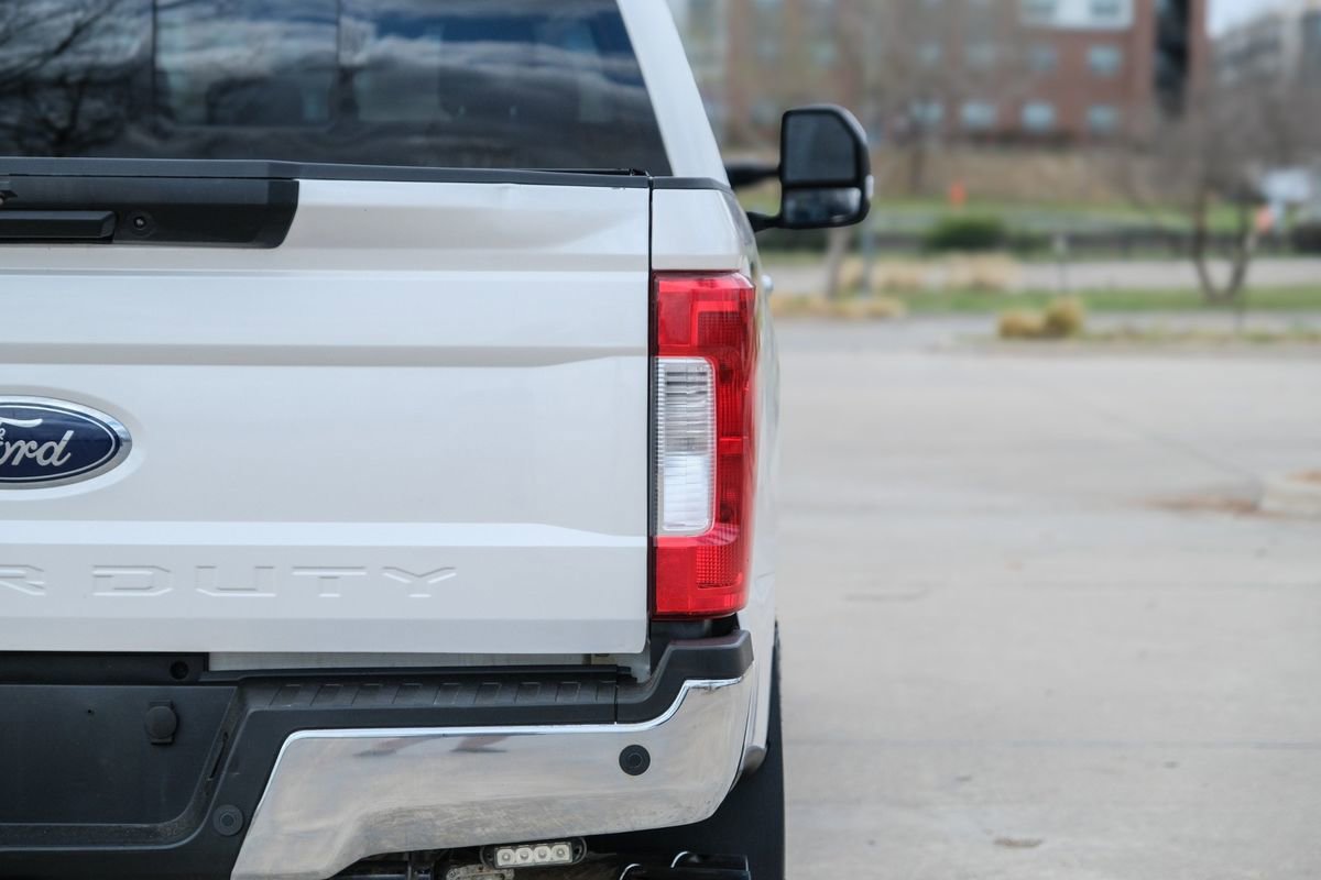 Used 2018 Ford F250 Lariat w/ Chrome Package image 20