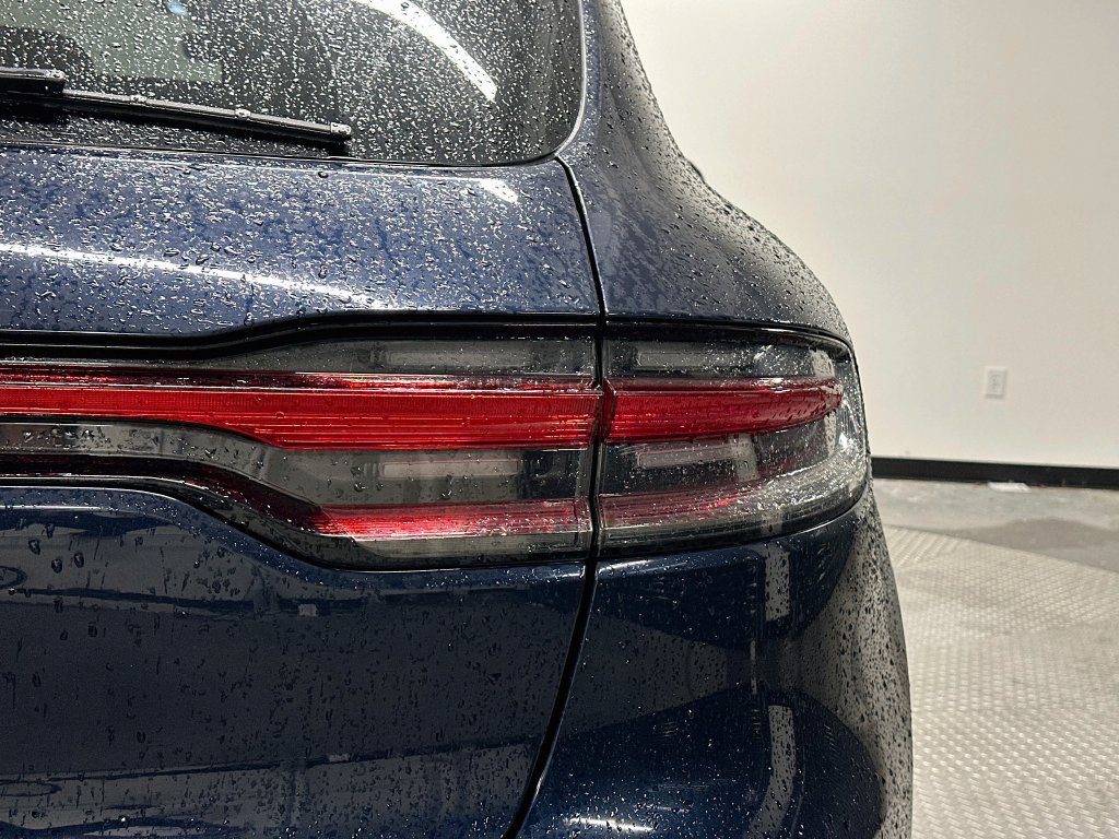 Certified 2019 Porsche Macan S AWD/4WD image 33
