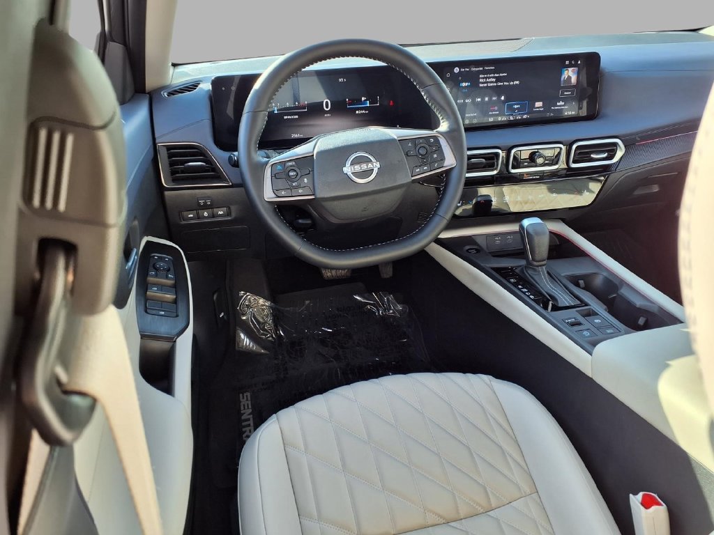 Used 2026 Nissan Sentra SL w/ Floor Mat Package FWD image 5
