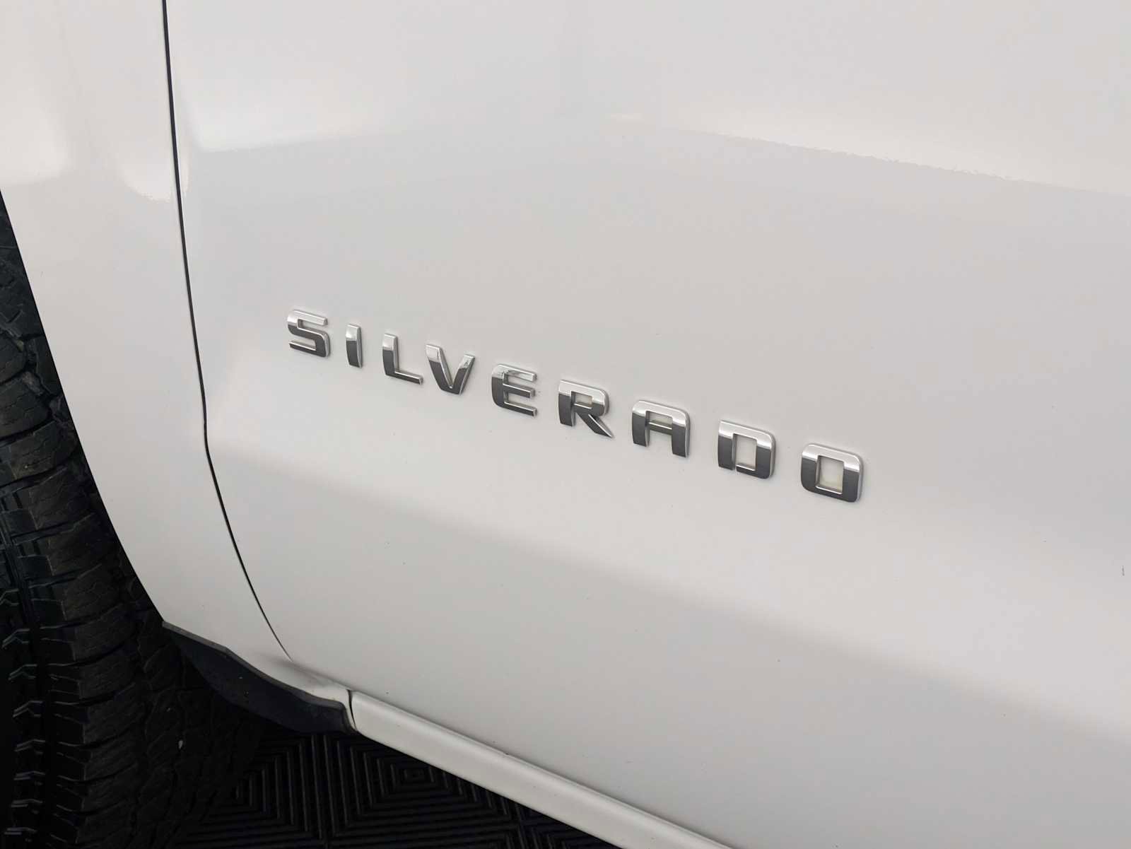 Used 2017 Chevrolet Silverado 1500 LS w/ Trailering Package AWD/4WD image 13