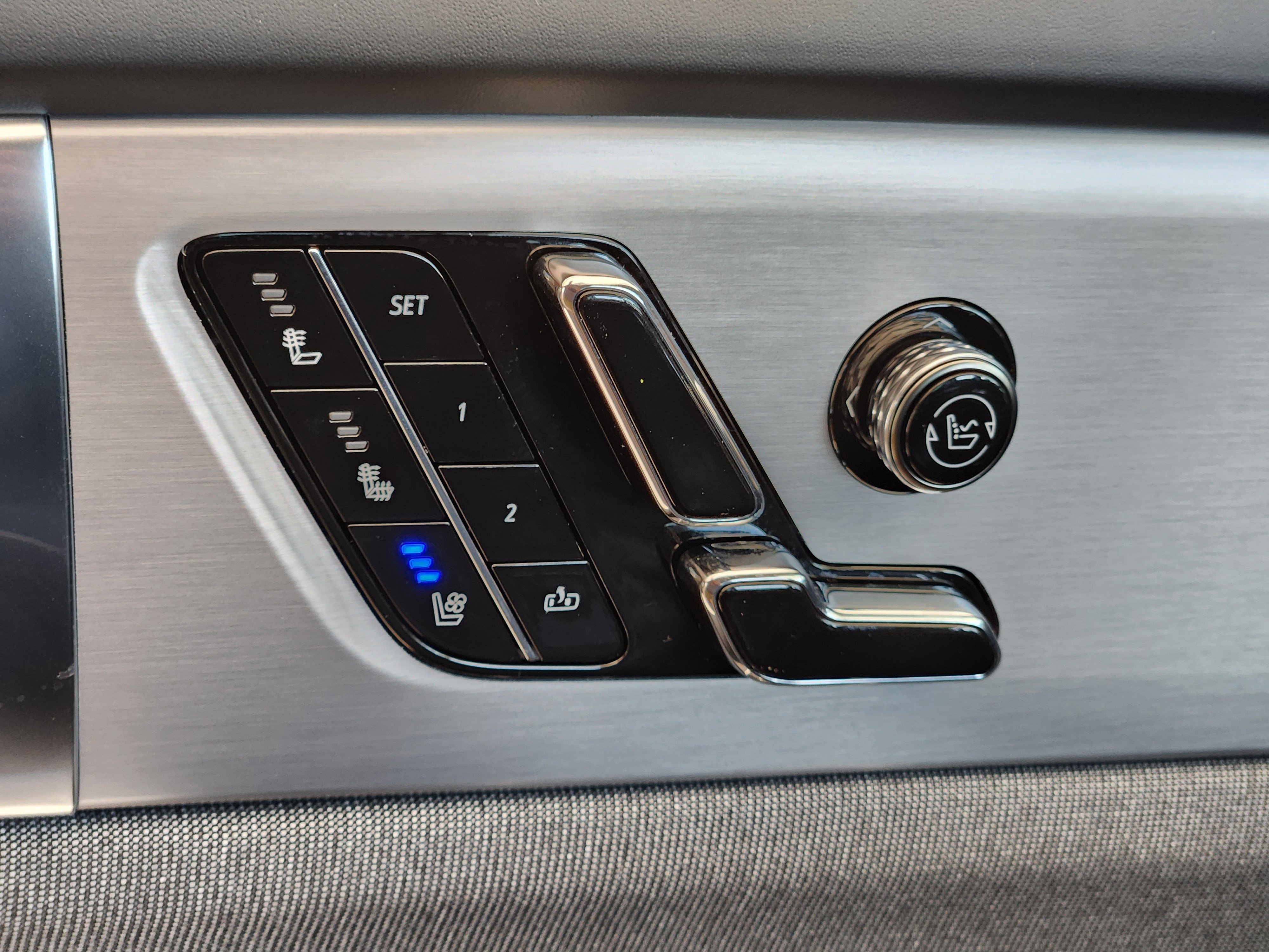 New 2026 Cadillac Vistiq Premium Luxury w/ LPO, Floor Liner Package image 21